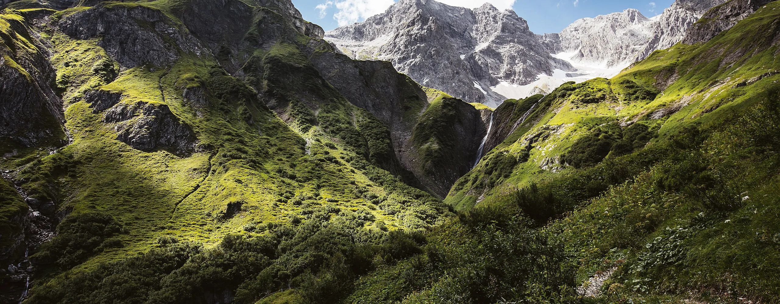 traumhafte-bergkulisse-in-warth-am-arlberg