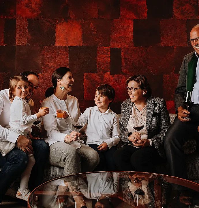 Familie_Jaeger_Jaegeralpe_Warth_Familienbetrieb.jpg