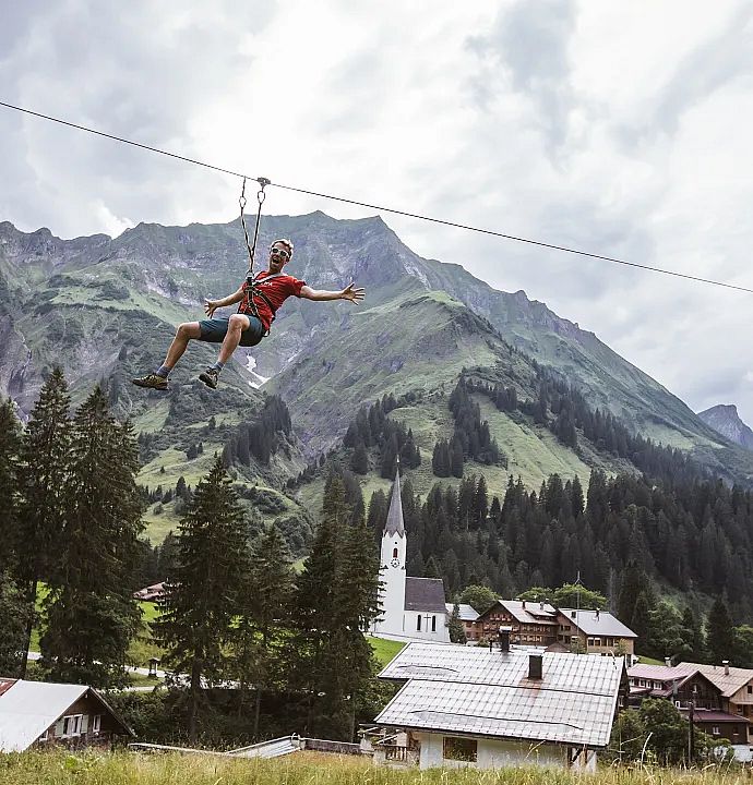 hochseilgarten-in-warth-am-arlberg-mit-guter-aussicht-1-1