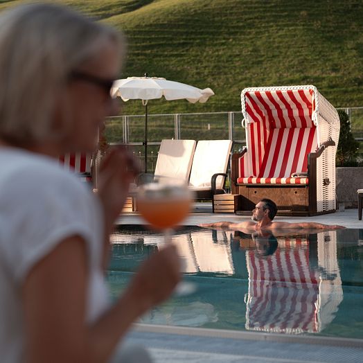 hotel_jaegeralpe_aussenpool_spa_suite_warth_am_arlberg_11