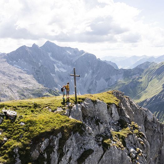 medium-juppenspitze-3-warth-schroecken