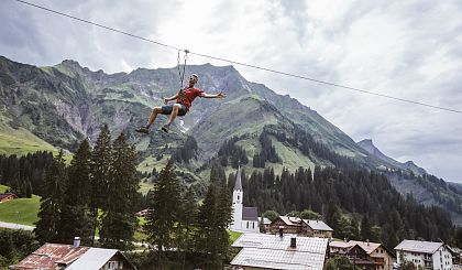 small-hochseilgarten-in-warth-am-arlberg-mit-guter-aussicht