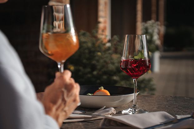 hotel_jaegeralpe_aussenpool_spa_suite_warth_am_arlberg_10