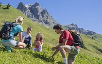 Familie (c)Warth-Schröcken Tourismus_Florian Breitenberger_3