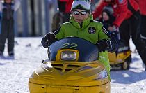 kinder-skidoo-spass-in-warth-am-arlberg