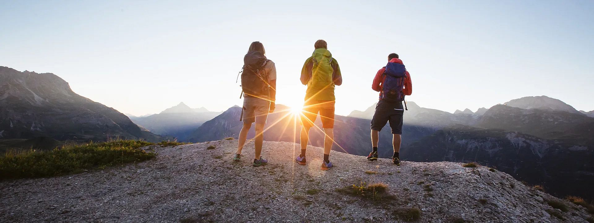 sonnenuntergang-gemeinsam-erleben-in-warth-am-arlberg