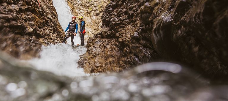 Klares Bachbett und traumhafte Klamm beim Canyoning in Warth am Arlberg