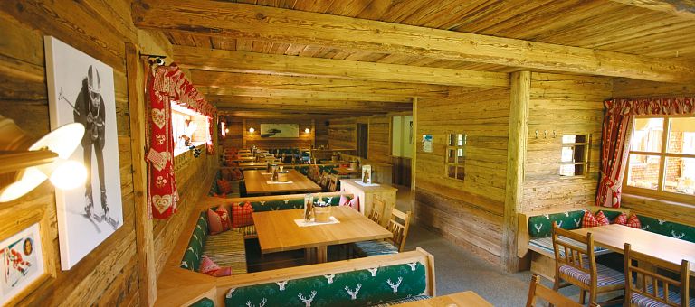 Zeitloses Walserstuben am Arlberg bietet köstliche Spezialitäten